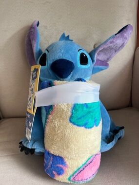 NWT Disney Stitch Mini Pillowbuddy & Throw Set